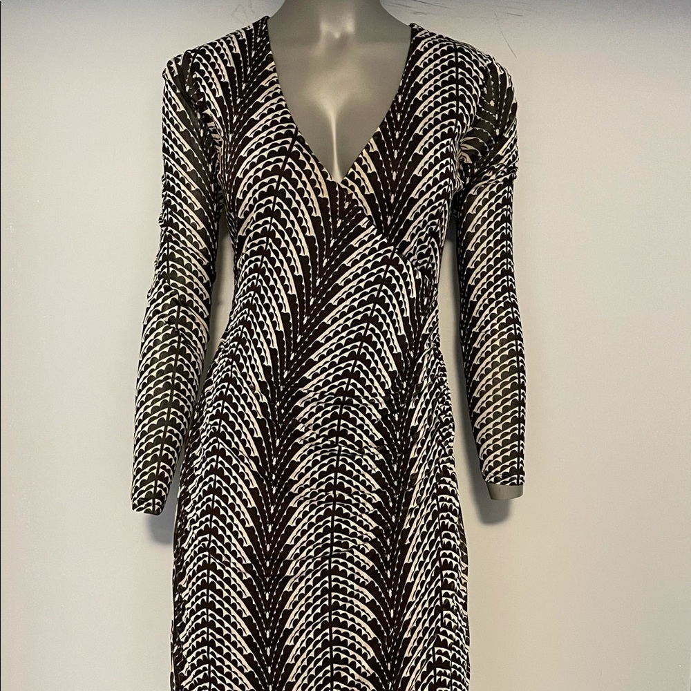 EUC SEXY KENNETH COLE SILK FAUX WRAP V~NECK DRESS